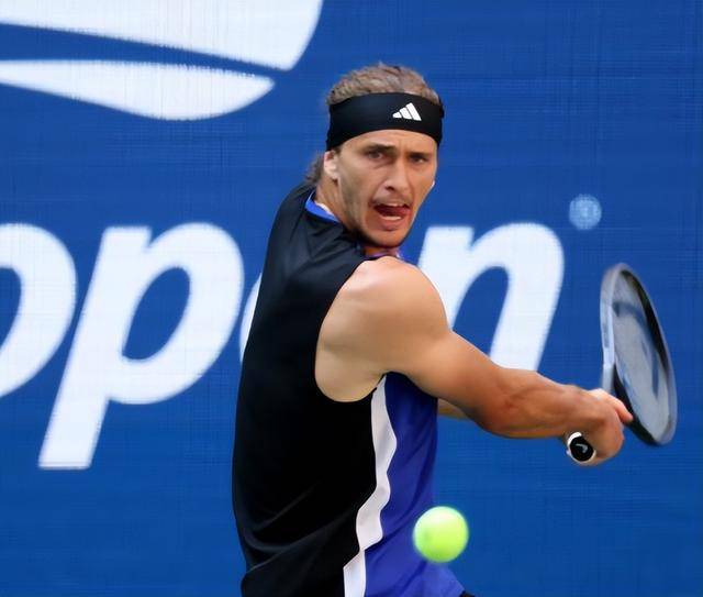 米兰体育-世界网球队爆冷德国网球队,兹维列夫高光表现的简单介绍