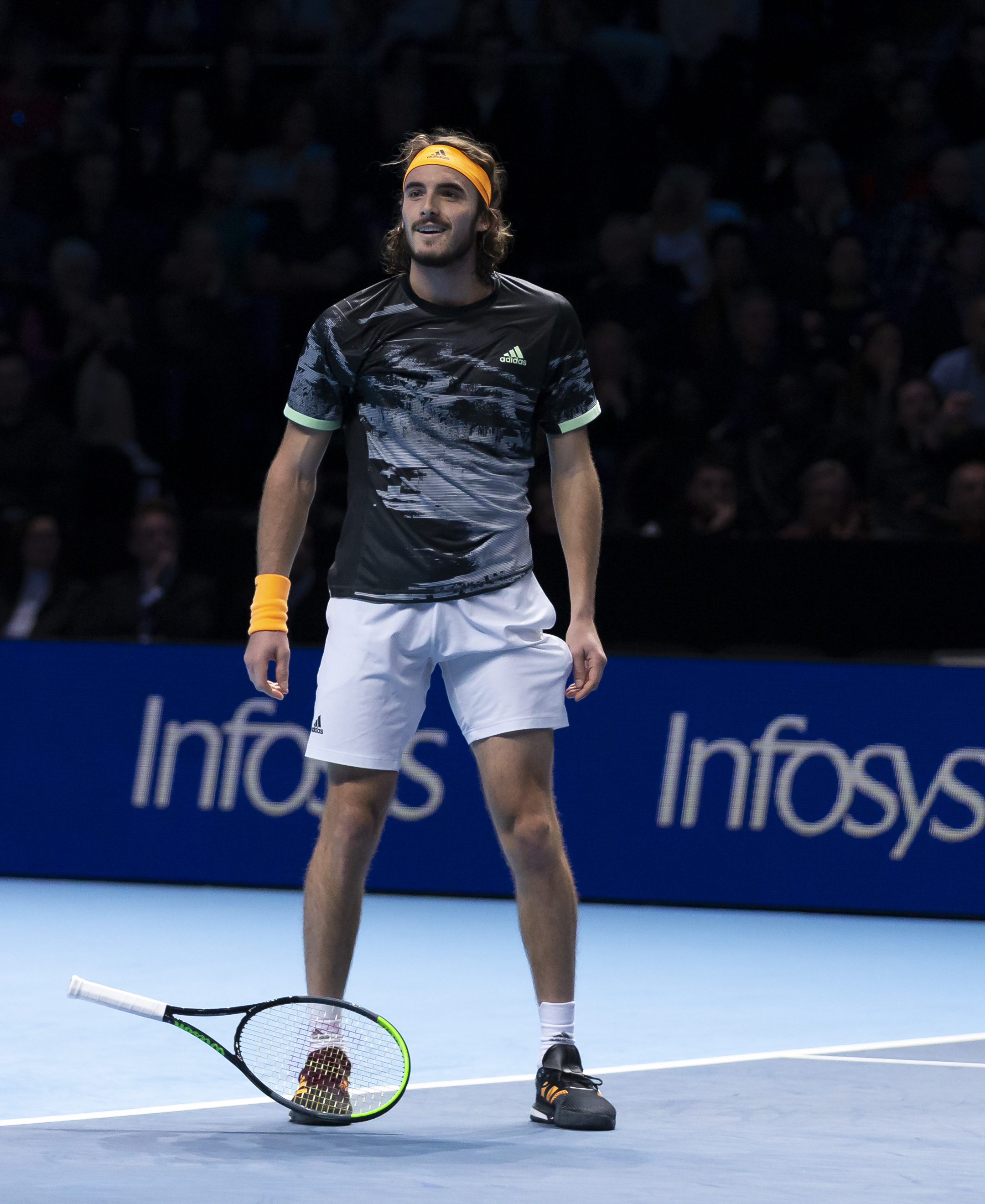 米兰APP下载-关于法国网球队险胜西班牙网球队,西西帕斯高光表现的信息