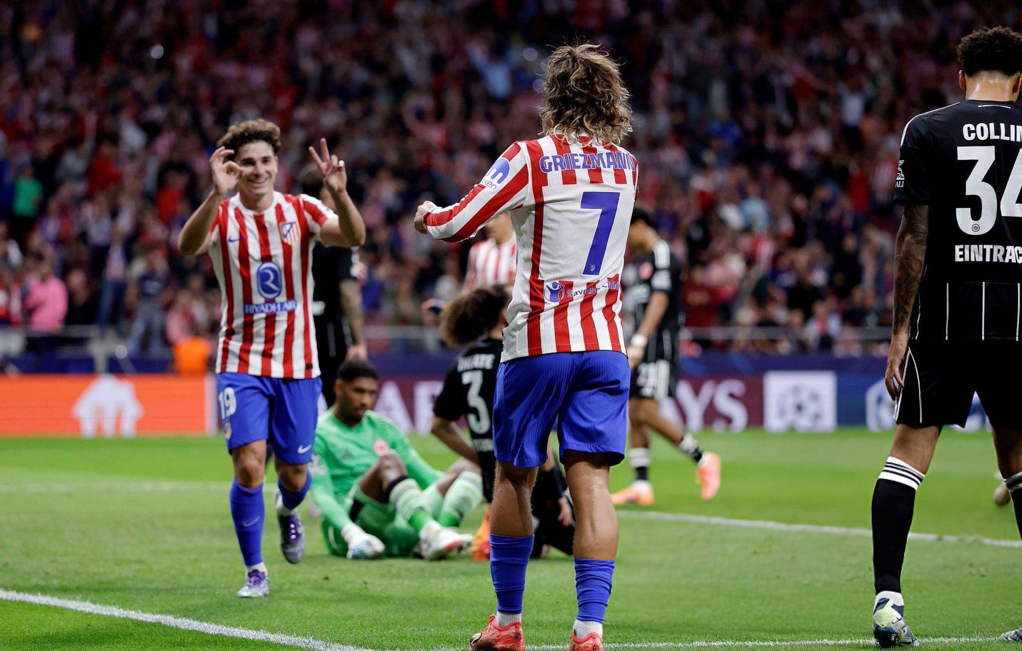 巴萨逆转英格兰，阿尔瓦雷斯关键制胜