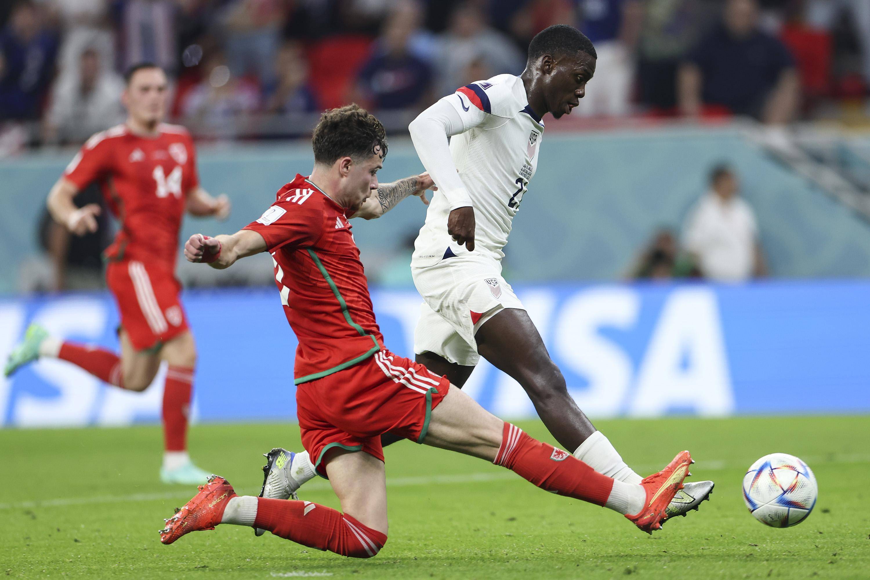 米兰体育网页版-包含卡塔尔队在足球比赛中表现出色获胜的词条