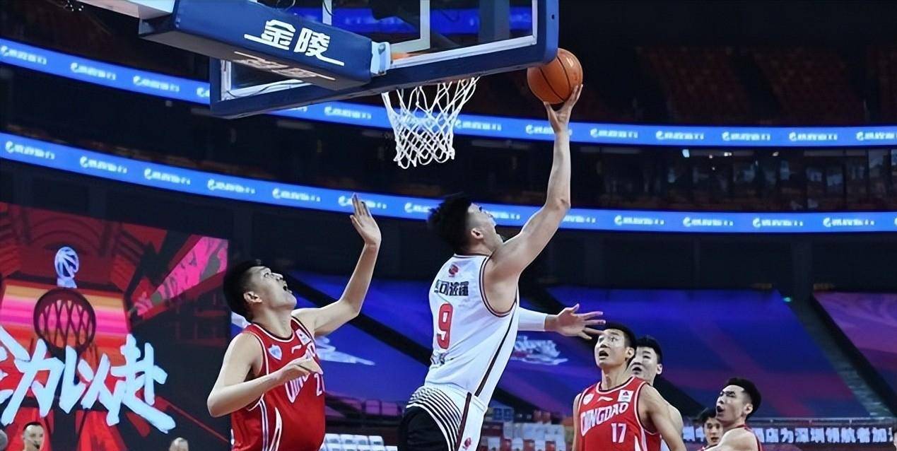 包含联赛球队换帅变动频繁，篮球风云再起的词条