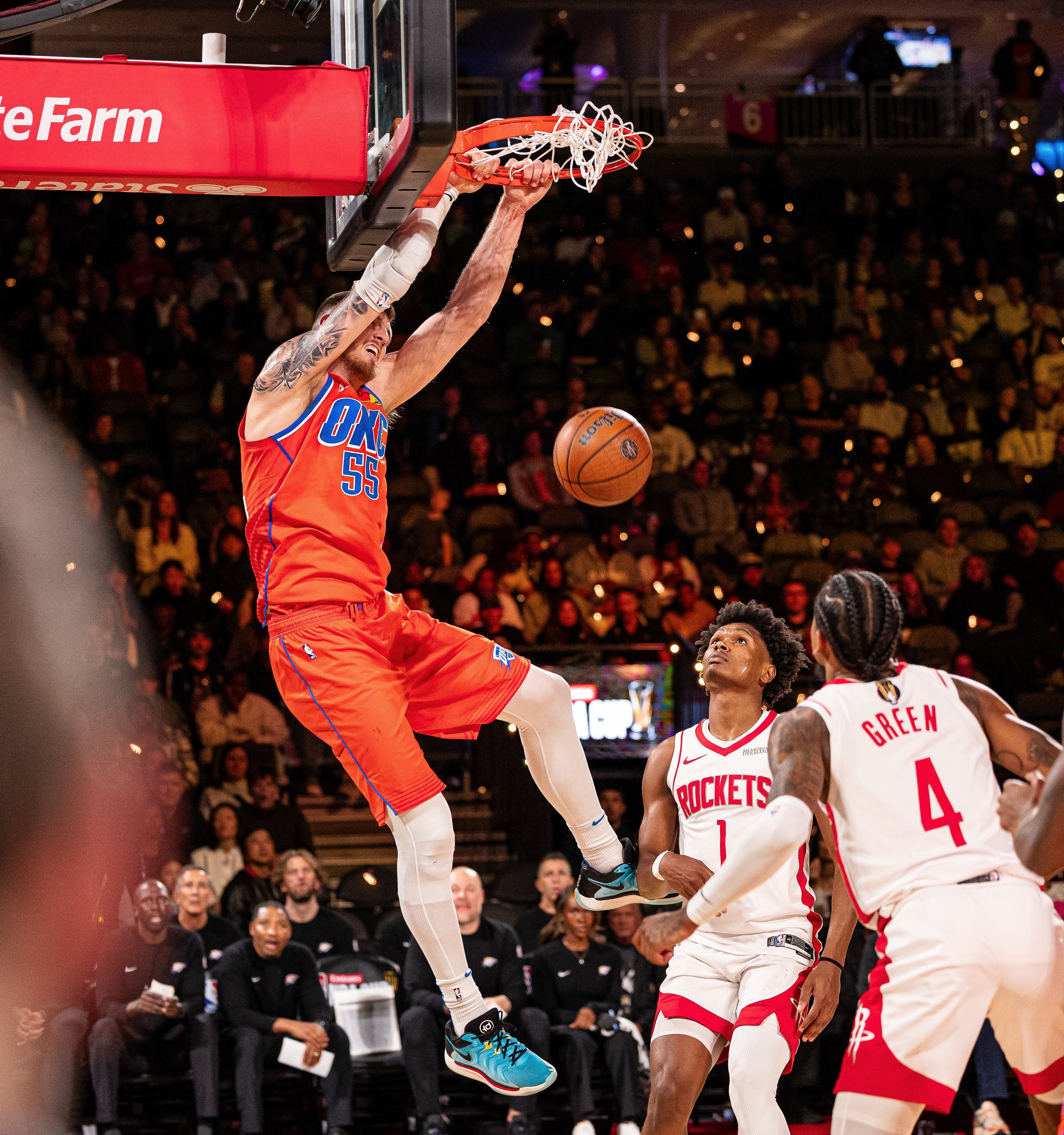 米兰体育-火箭客场击败森林狼，取得连胜的简单介绍