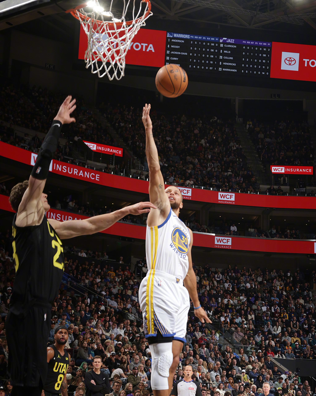 关于吉林队碾压太阳，库里点燃赛场的信息