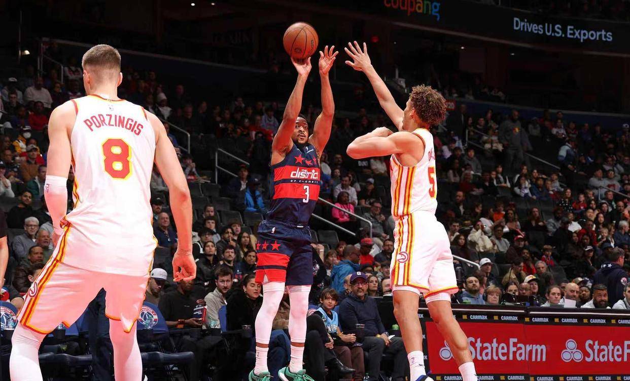 米兰体育app入口-包含北京队险胜浙江队，麦科勒姆点燃赛场的词条