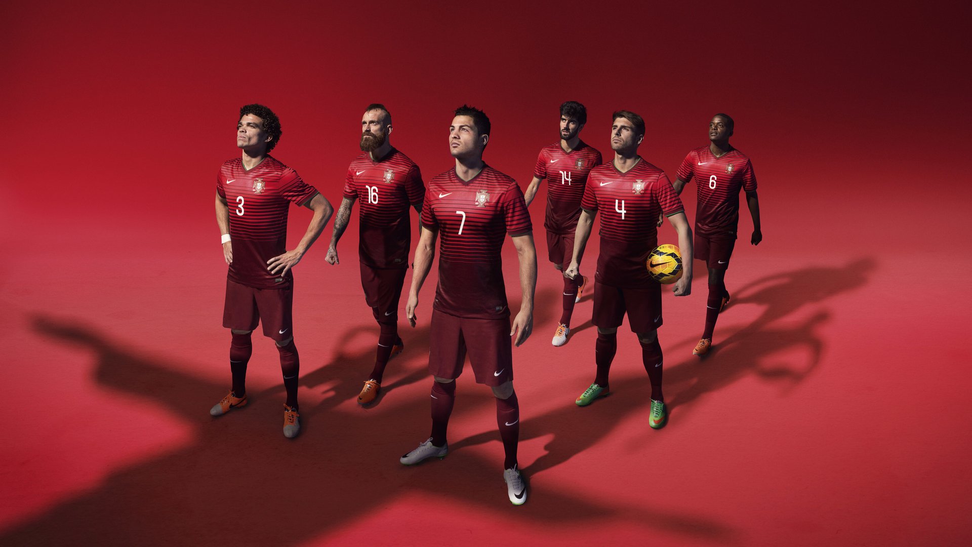 米兰体育-伊布独舞王子公园，巴黎轻取拜仁背后的北欧神话